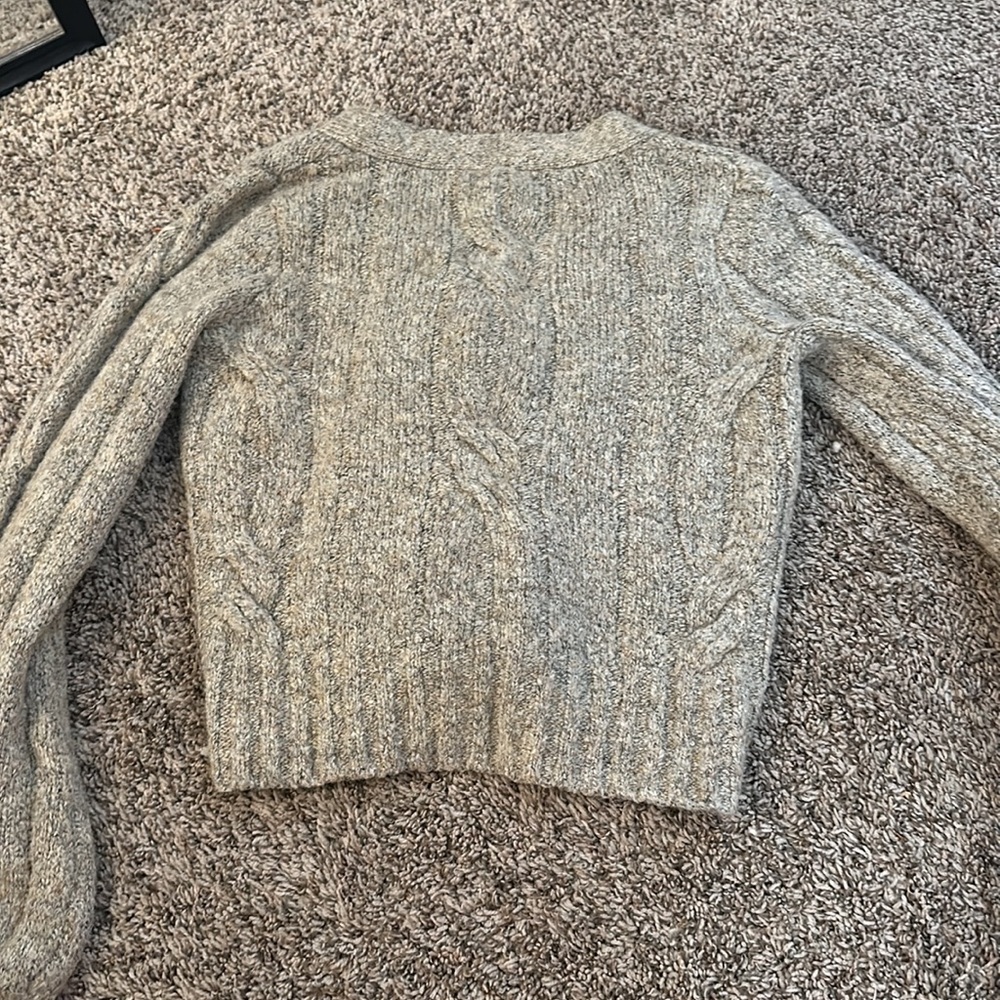 Button sweater - Picture 2 of 2